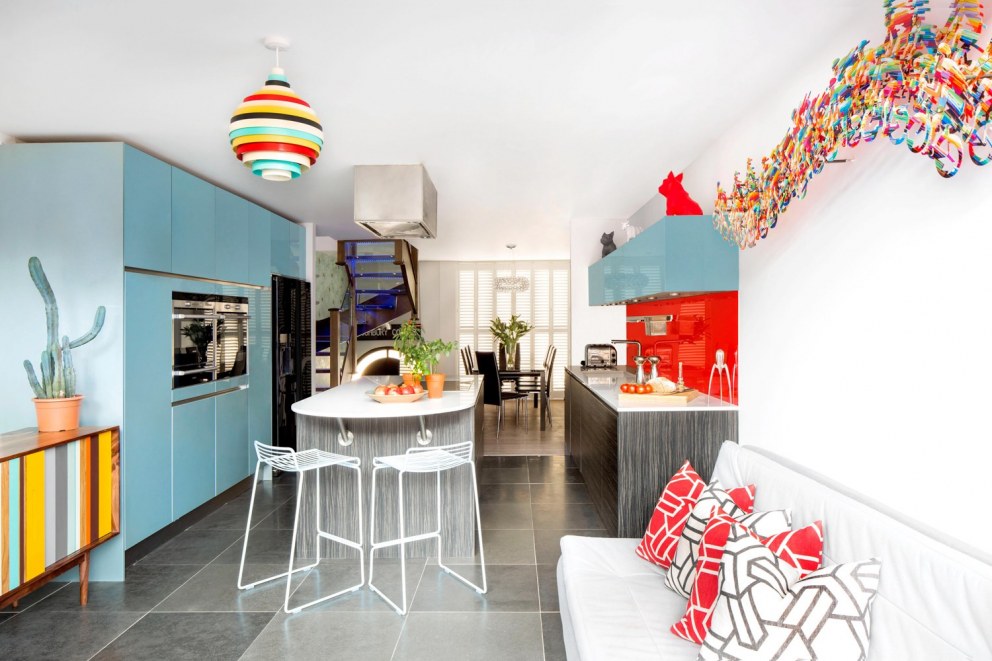 Contemporary refurbishment of Islington residence | Kitchen and dining | Interior Designers